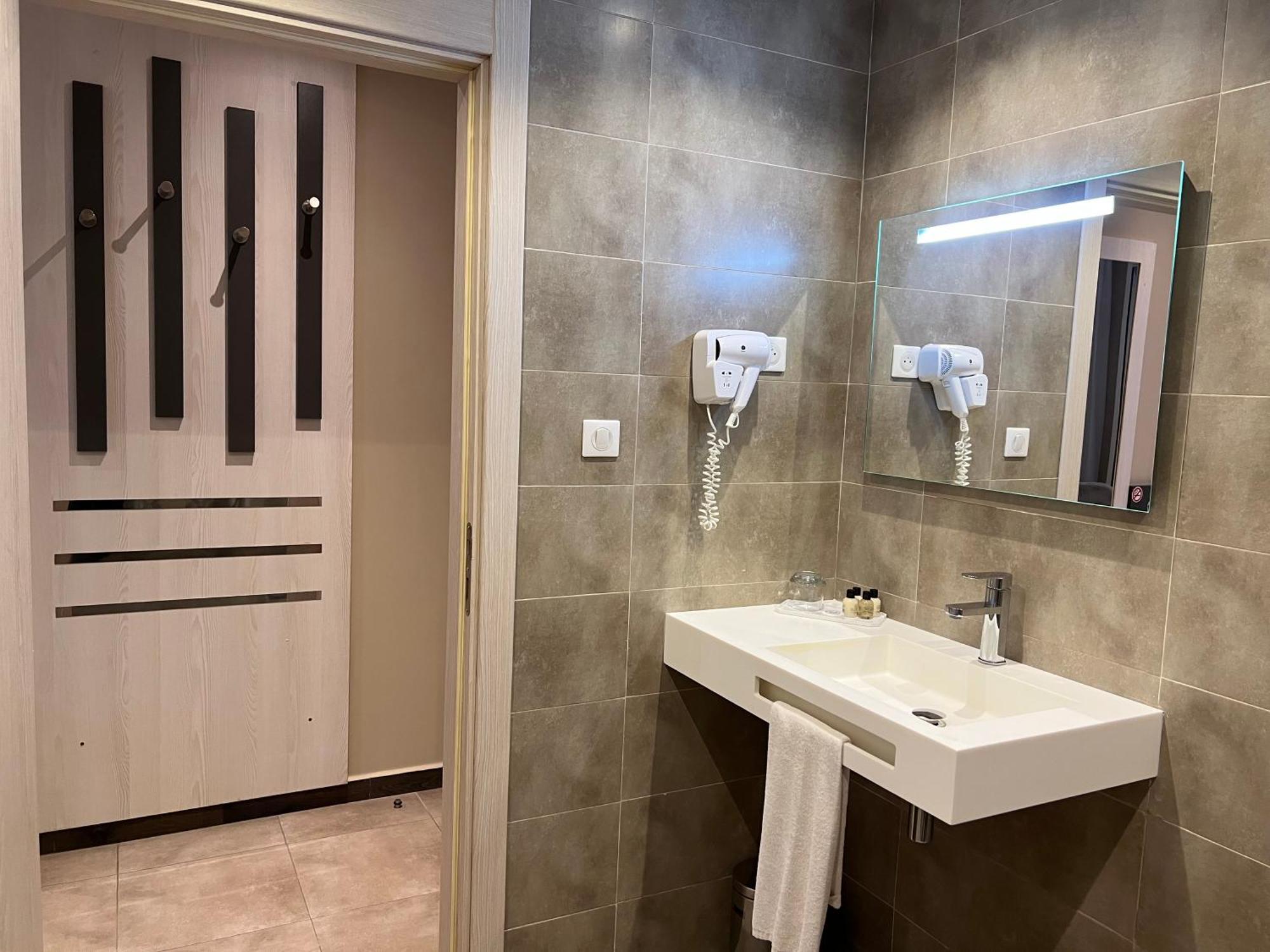 Tipaza Hotel Ben Aouda & Spa מראה חיצוני תמונה